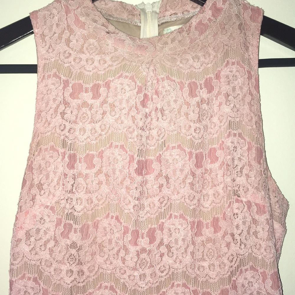 (2 for $20) Beautiful pink lace dress - Picture 3 of 7